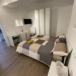 Alojamento de Acomodação e Pequeno-almoço Mamà 3*